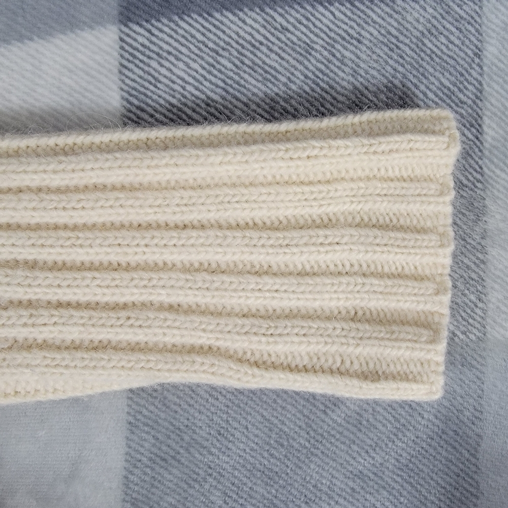 Banana Republic Wool Alpaca Blend Ivory Mock Neck Cable Knit Sweater Size XL - Picture 4 of 9